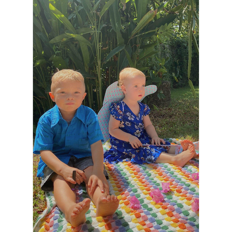 Travel Shirt in Blue - Indigo Kids