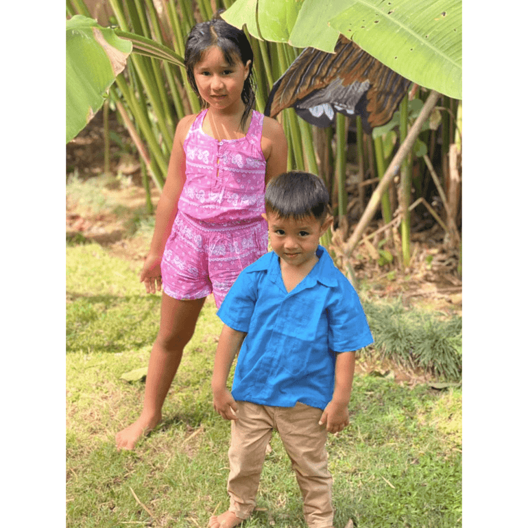 Travel Shirt in Blue - Indigo Kids